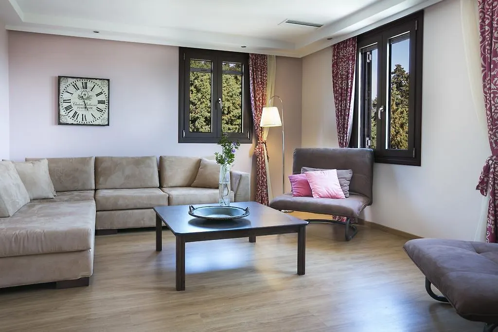 Villa Athinais Lixouri 0*,