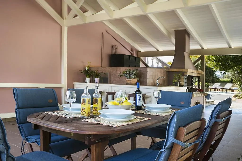 Villa Athinais Lixouri