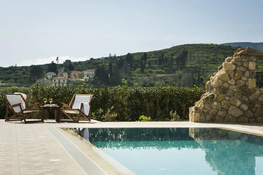 Villa Athinais Lixouri 0*,